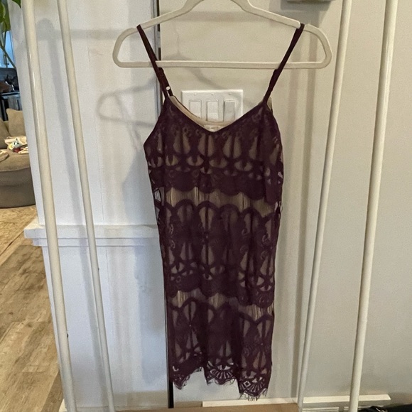 Winners Burgundy Lace Dress - Picture 1 of 3